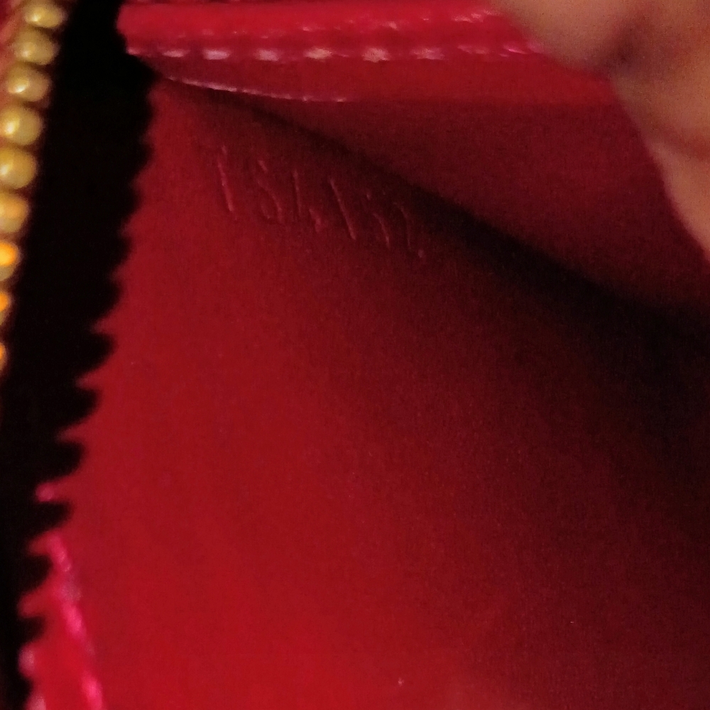 Louis Vuitton Red Vernis Zip Coin Wallet Monogram - Picture 7 of 7